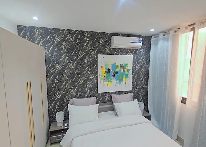 Duplex Meridien President King Fadh Almadies Senegal